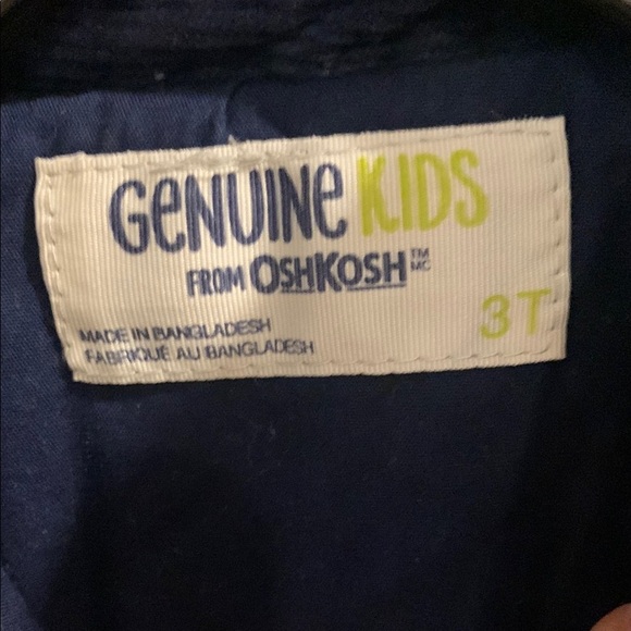 Oshkosh Gray Quilted Vest size 3T - Picture 3 of 3